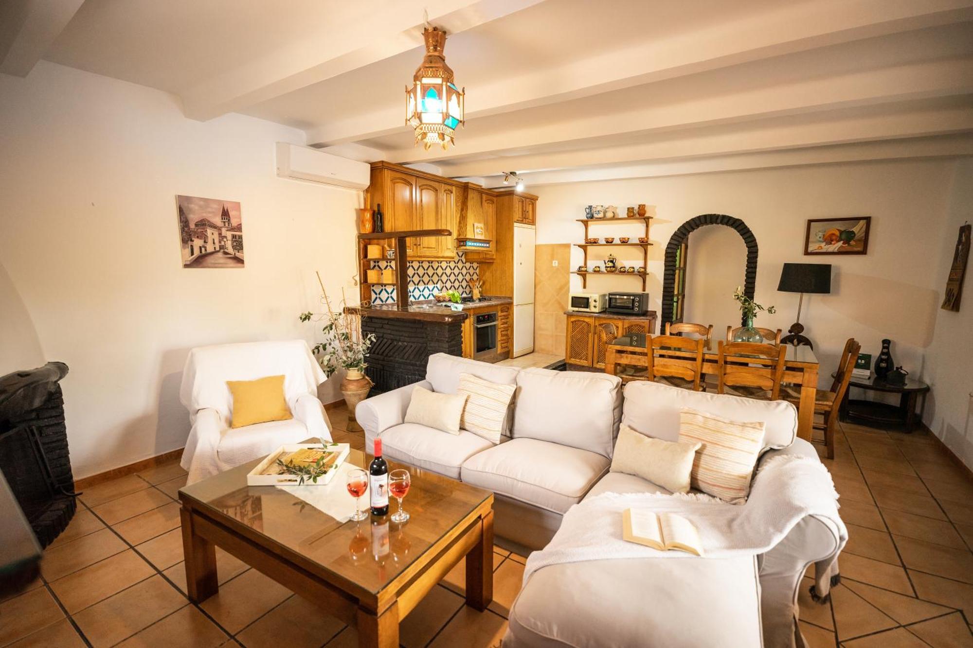 Casas Amaro Holiday home *